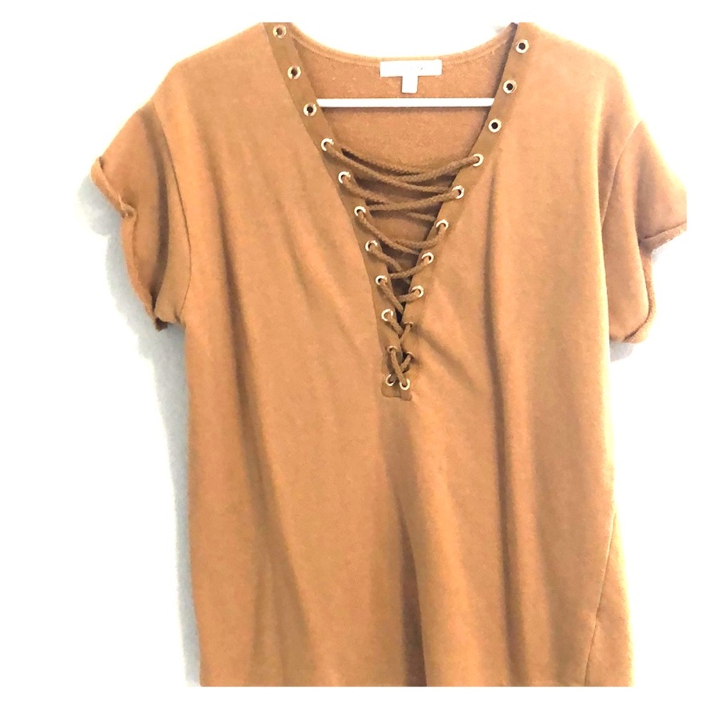 Mustard yellow t shift with detail